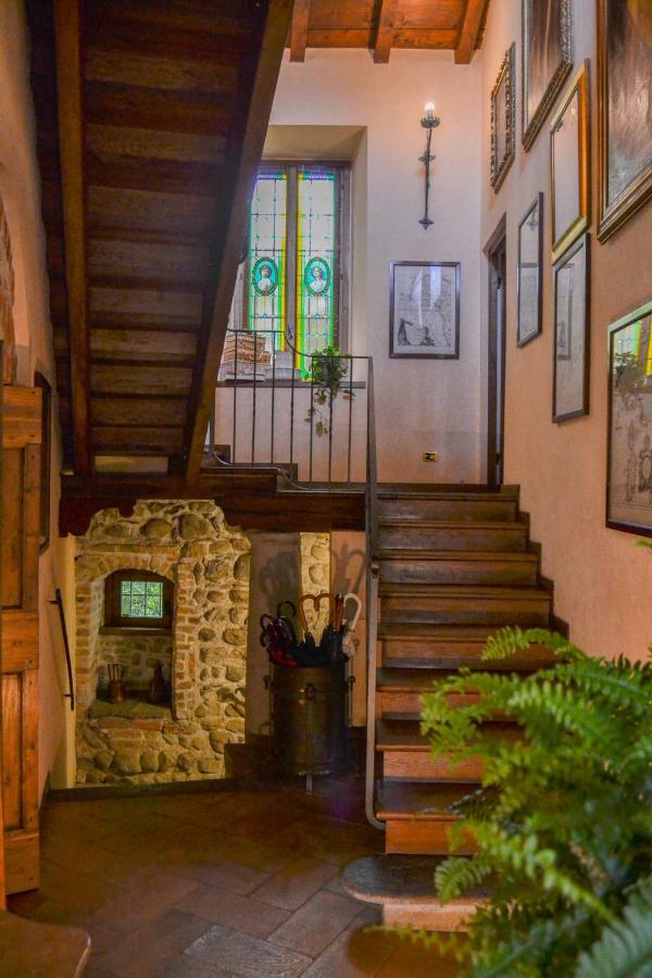 Castello Di Cernusco Lombardone Bed & Breakfast Ngoại thất bức ảnh