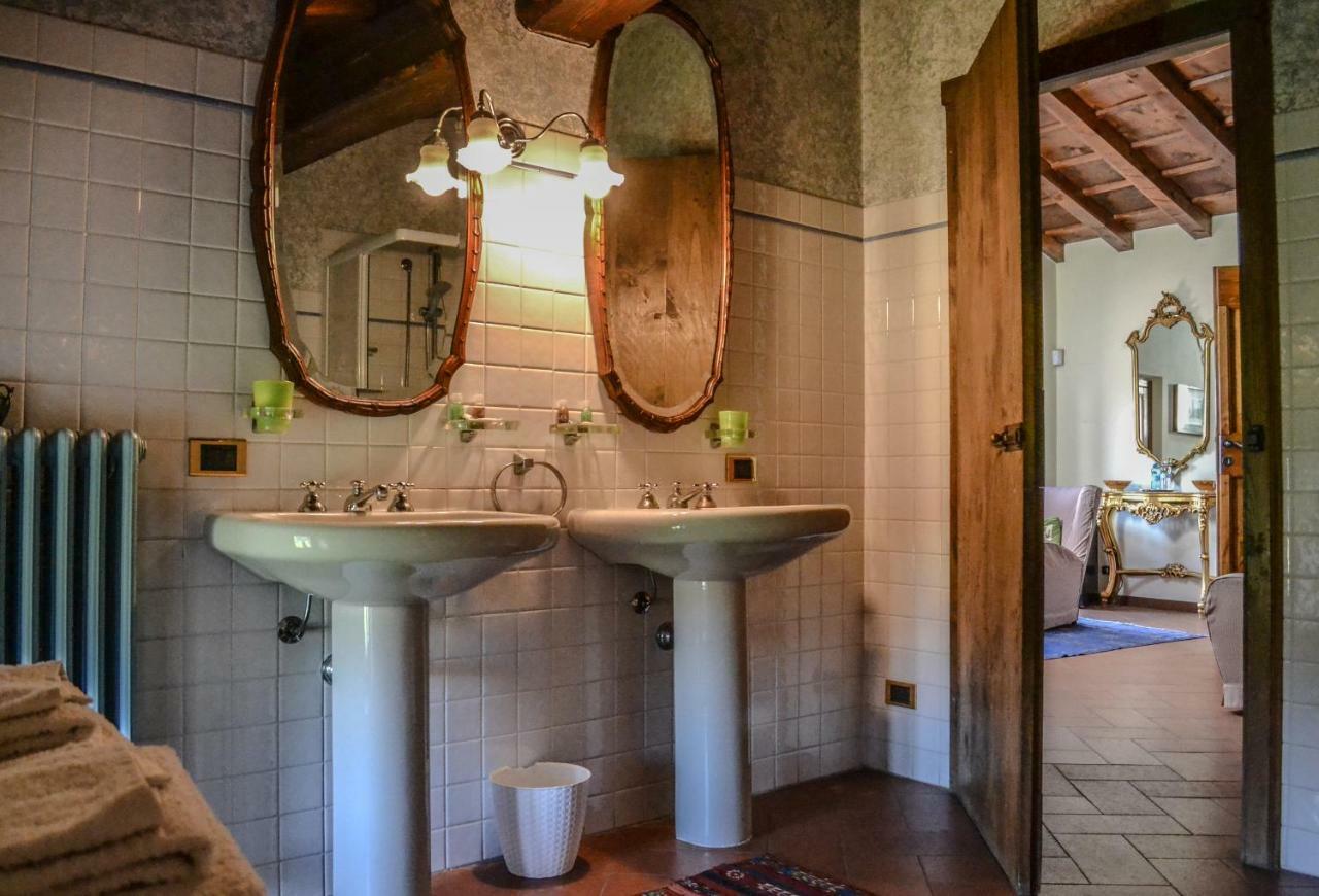 Castello Di Cernusco Lombardone Bed & Breakfast Ngoại thất bức ảnh